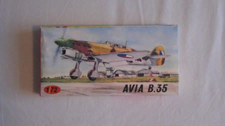 AVIA B35 / KP / 1:72 / 80,- Kč